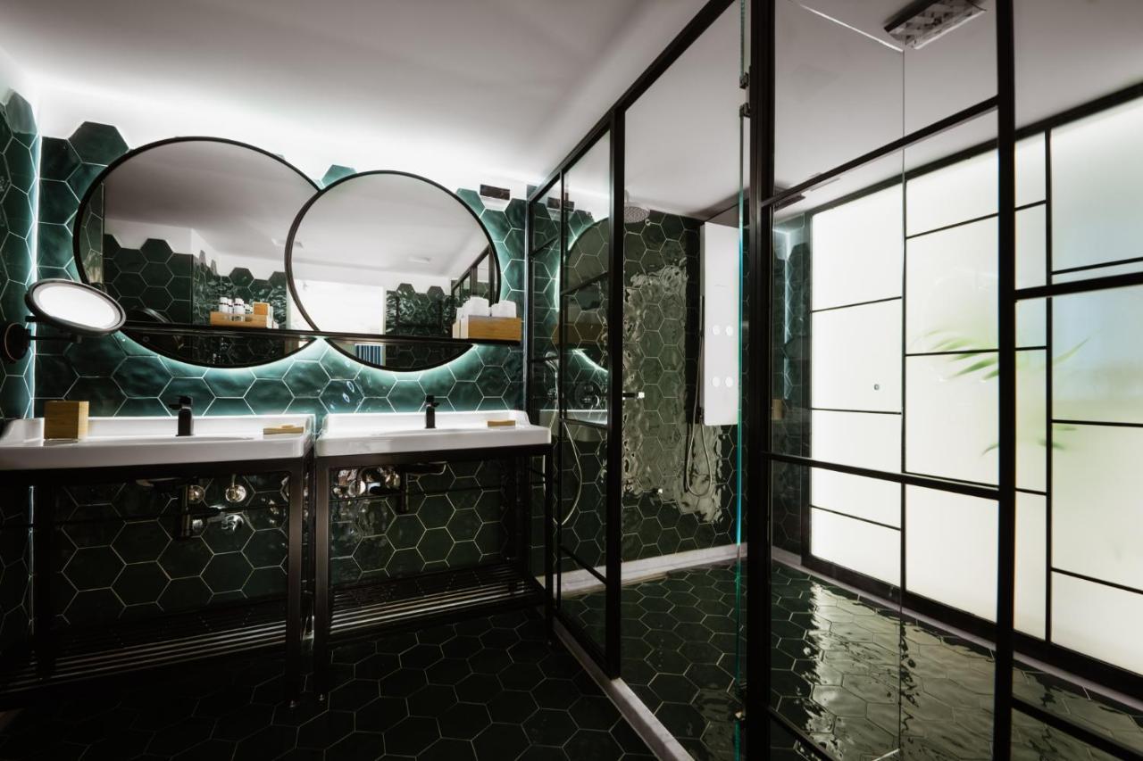 The Bold Type Hotel, A Member Of Design Hotels Patras Bagian luar foto