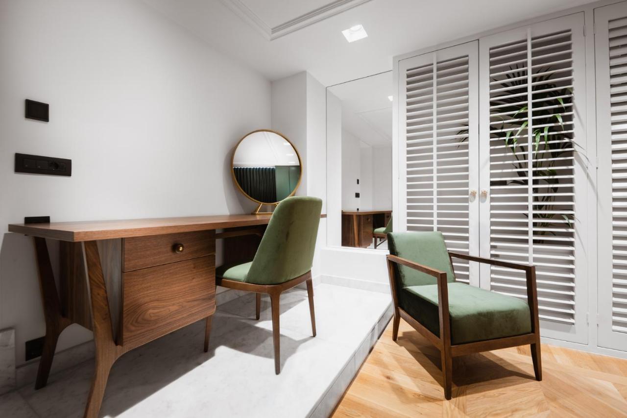 The Bold Type Hotel, A Member Of Design Hotels Patras Bagian luar foto