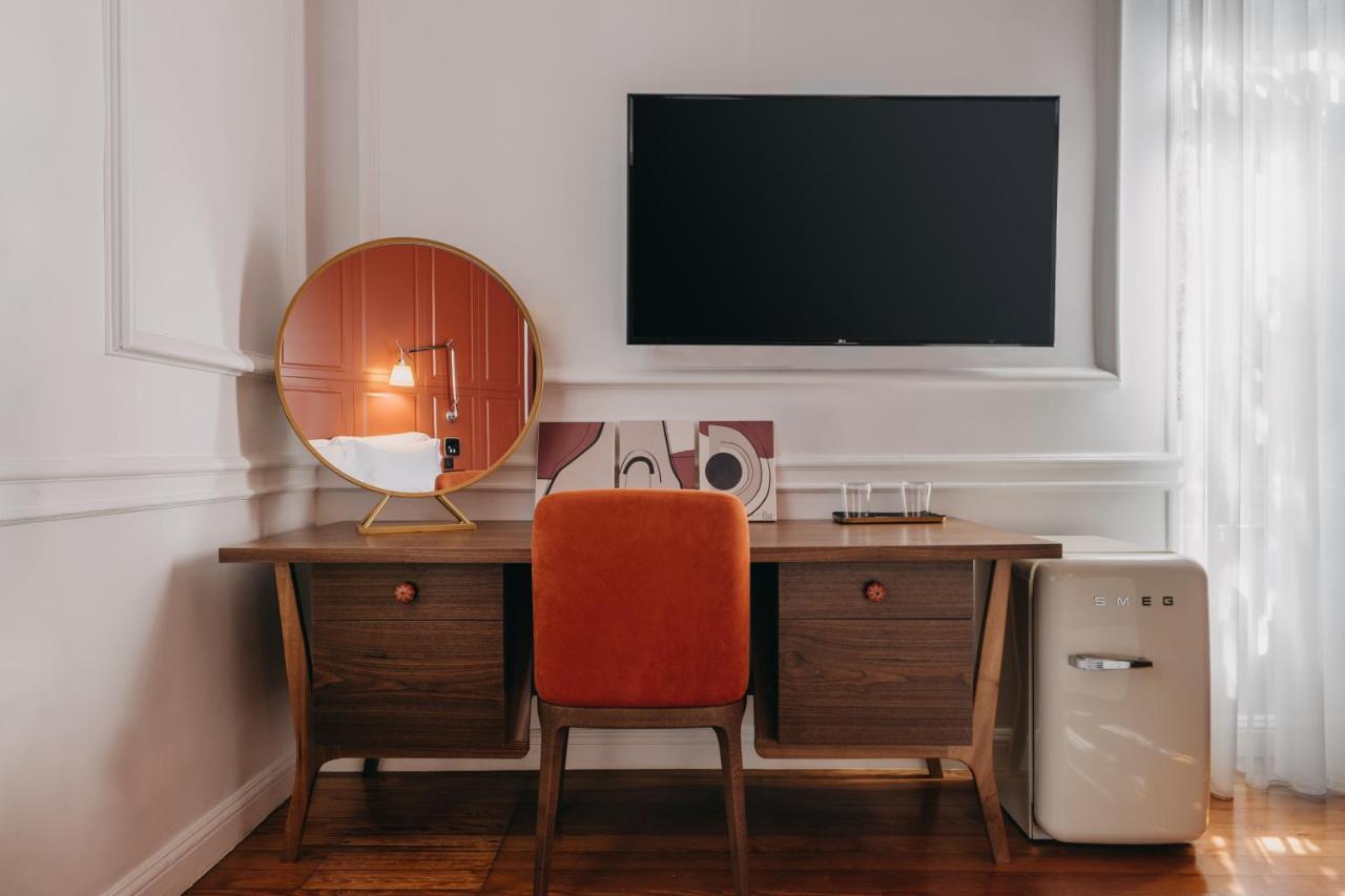 The Bold Type Hotel, A Member Of Design Hotels Patras Bagian luar foto